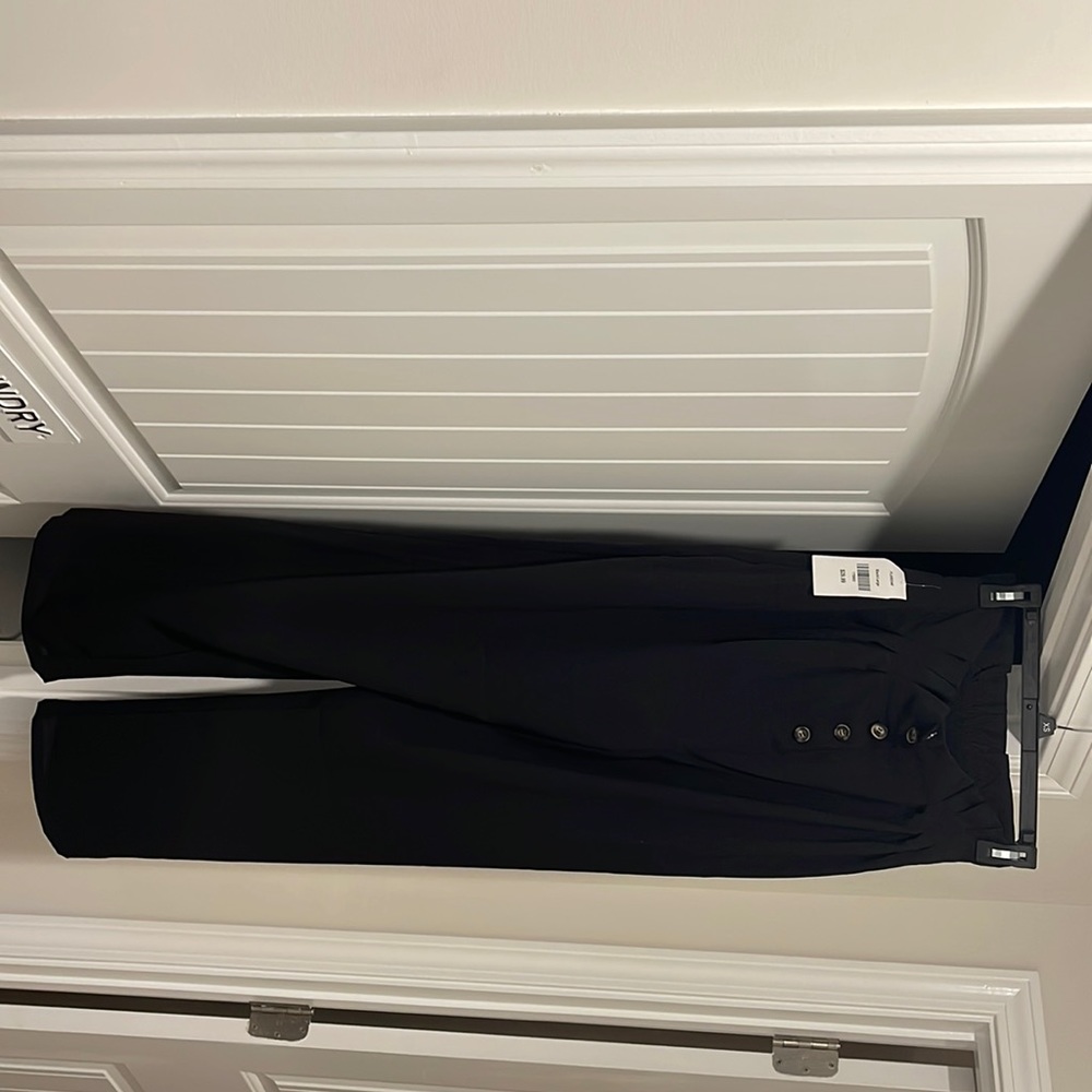 Black dress pant